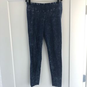 Aritzia Talula Acid Wash leggings